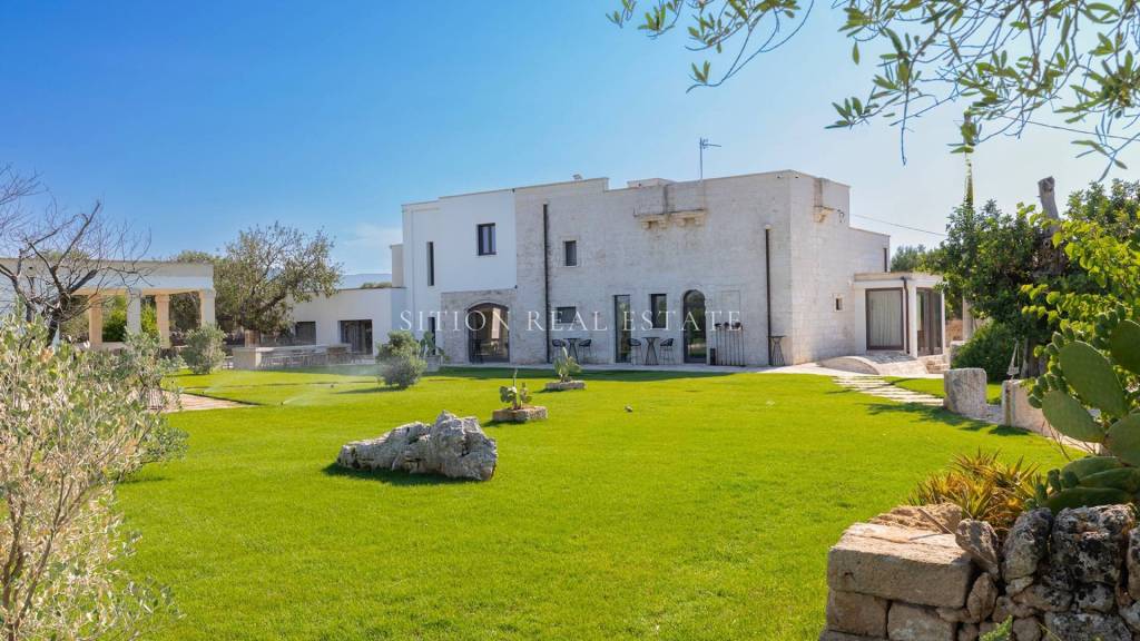 casa indipendente in vendita a Fasano