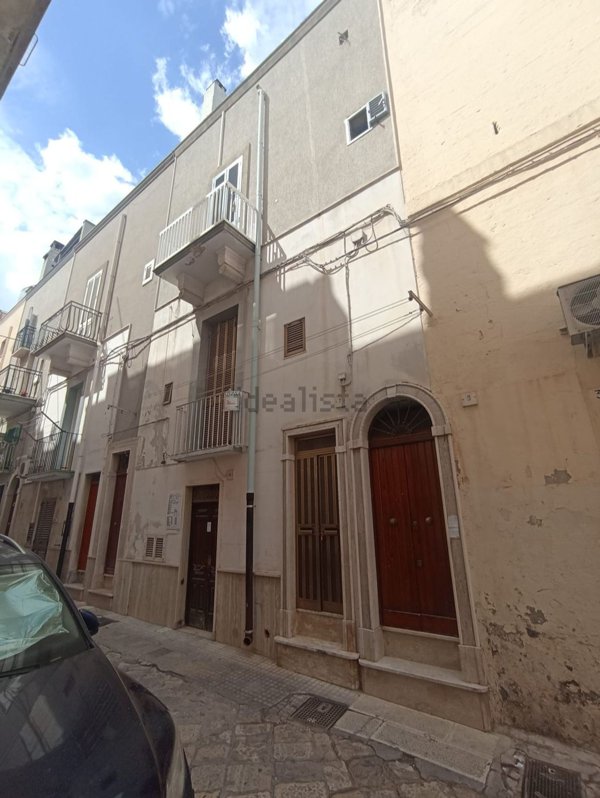 casa indipendente in vendita a Fasano