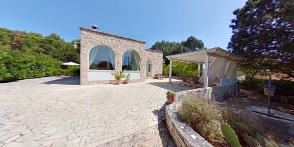 casa indipendente in vendita a Fasano