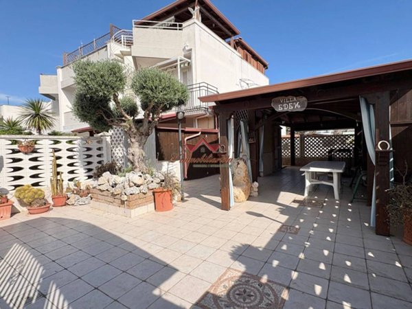 casa indipendente in vendita a Fasano in zona Torre Canne