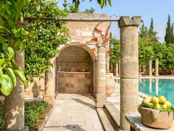 casa indipendente in vendita a Fasano