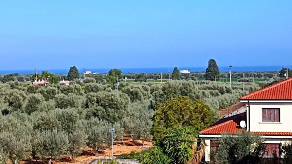 intera palazzina in vendita a Fasano in zona Montalbano