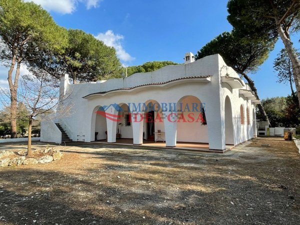 casa indipendente in vendita a Francavilla Fontana