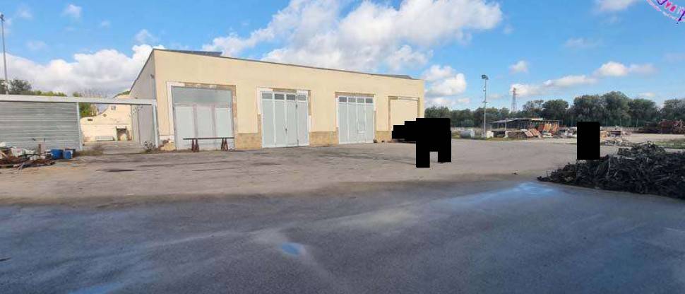 locale commerciale in vendita a Francavilla Fontana