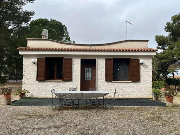 casa indipendente in vendita a Francavilla Fontana