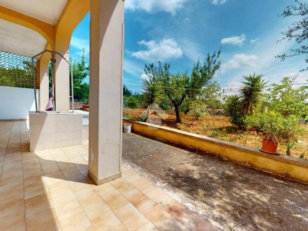 casa indipendente in vendita a Francavilla Fontana