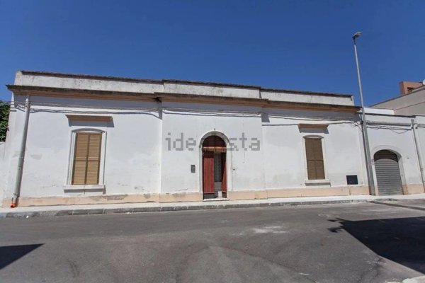 casa indipendente in vendita a Francavilla Fontana