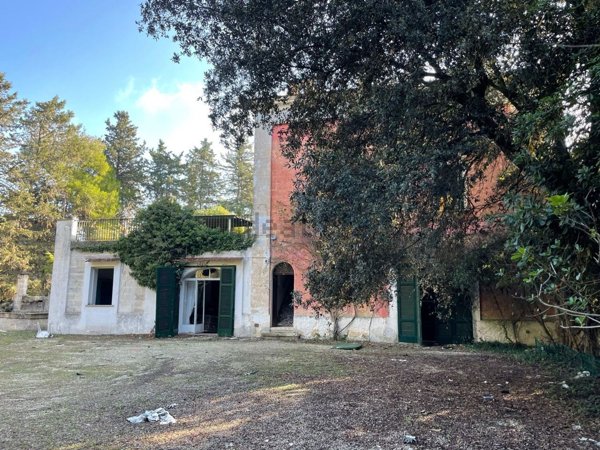 casale in vendita a Francavilla Fontana