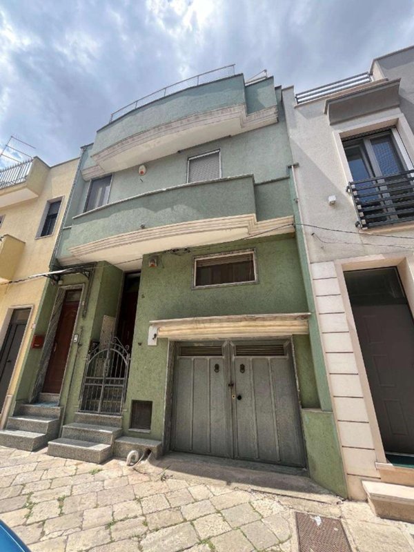 casa indipendente in vendita a Francavilla Fontana