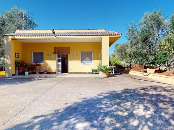 casa indipendente in vendita a Francavilla Fontana