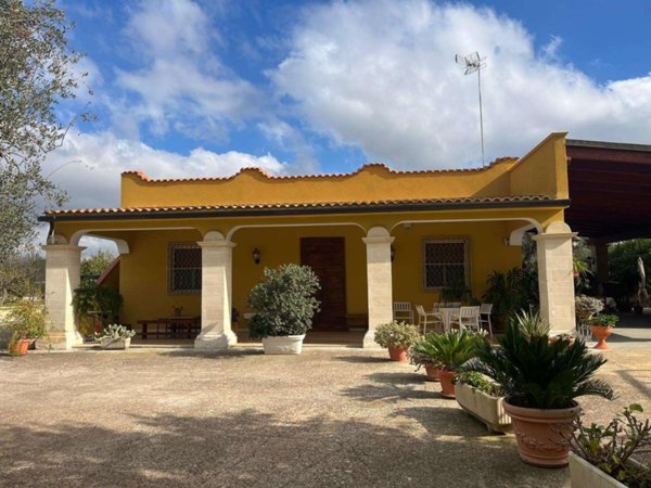 casa indipendente in vendita a Francavilla Fontana