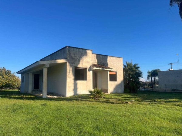 casa indipendente in vendita a Francavilla Fontana