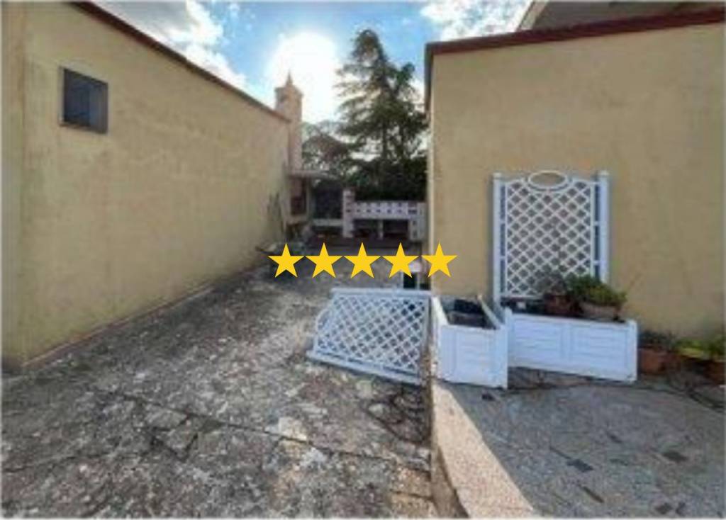 casa indipendente in vendita a Francavilla Fontana