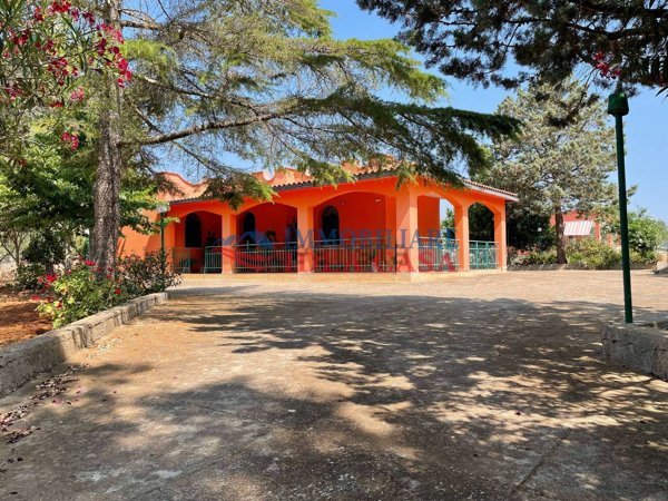 casa indipendente in vendita a Francavilla Fontana