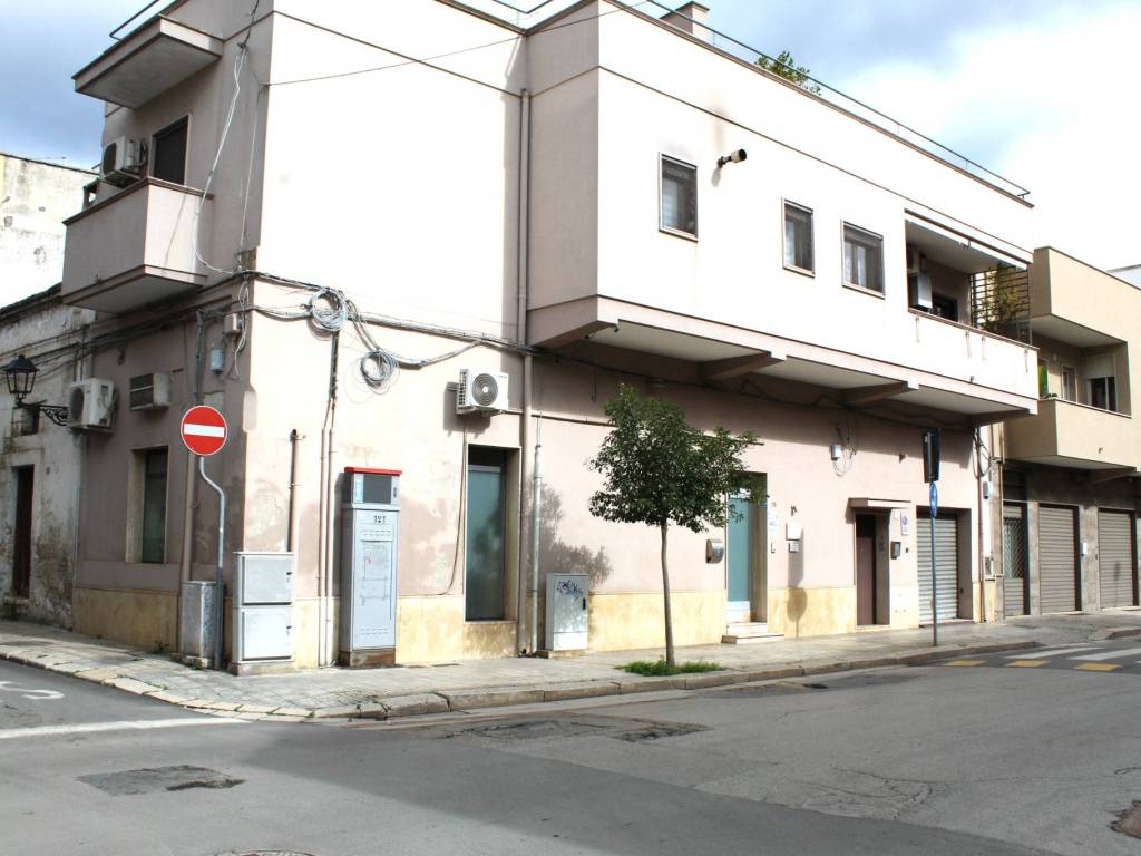 negozio in vendita a Francavilla Fontana