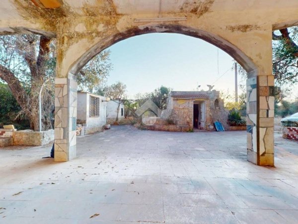 casa indipendente in vendita a Francavilla Fontana