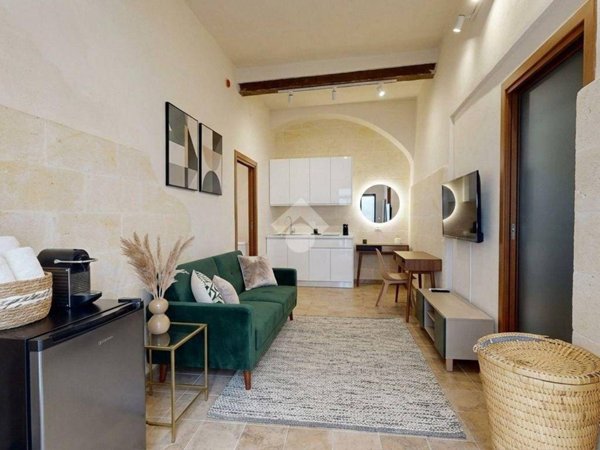 intera palazzina in vendita a Francavilla Fontana