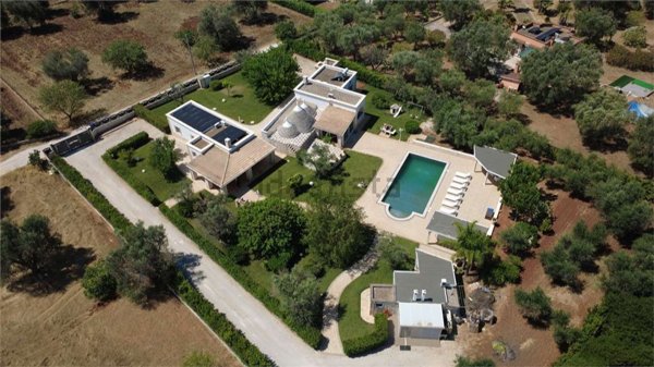 casa indipendente in vendita a Francavilla Fontana