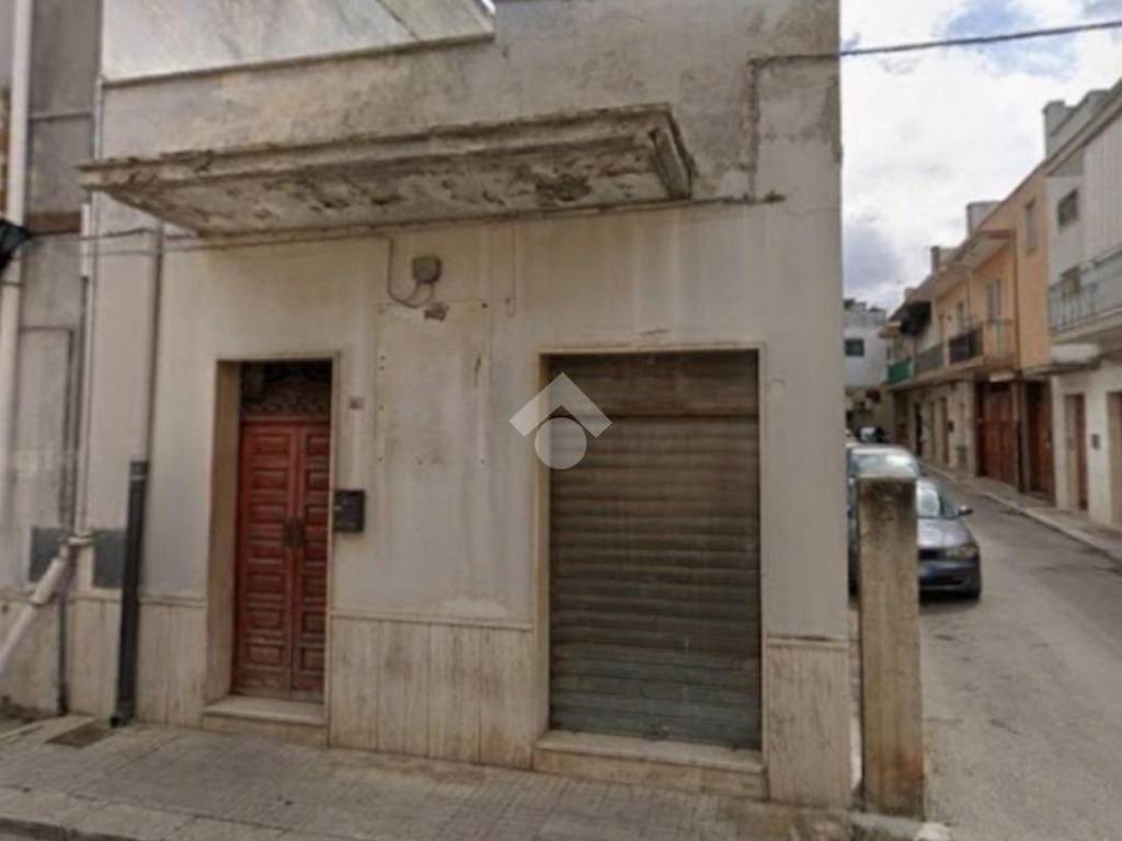 casa indipendente in vendita a Francavilla Fontana