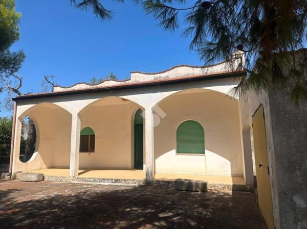 casa indipendente in vendita a Francavilla Fontana