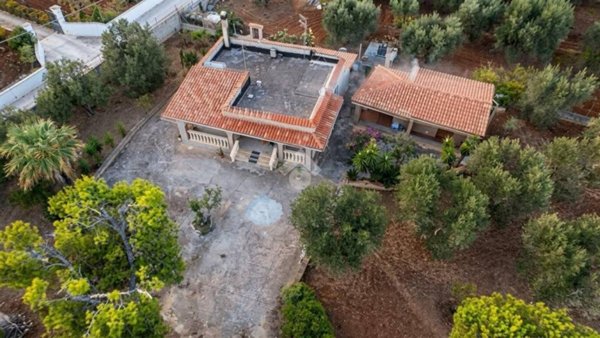 casa indipendente in vendita a Francavilla Fontana