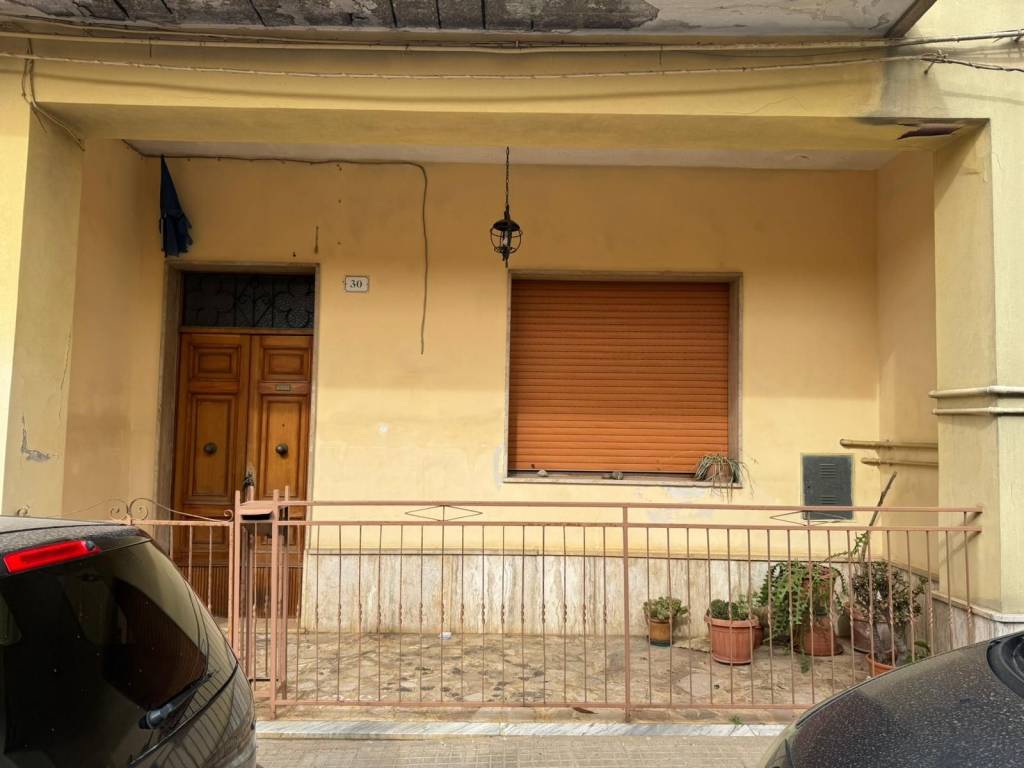 pentavano in vendita a Latiano