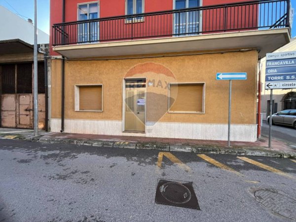 casa indipendente in vendita a Latiano