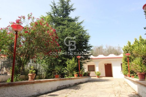 casa indipendente in vendita a Latiano