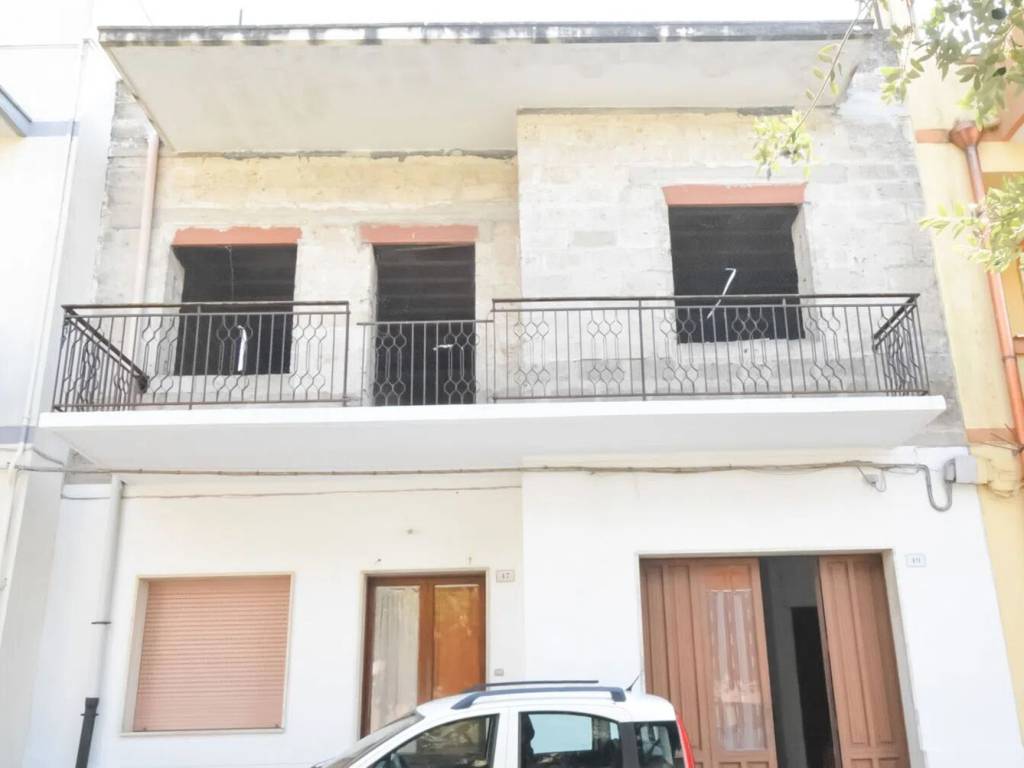 casa indipendente in vendita a Latiano