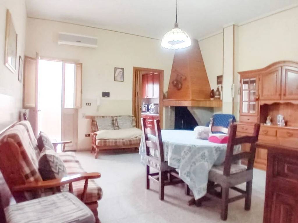 casa indipendente in vendita a Latiano