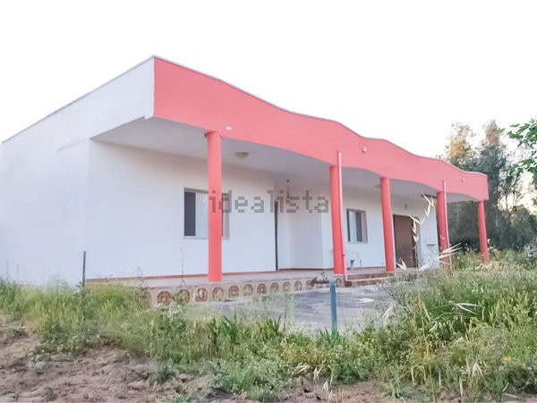 casa indipendente in vendita a Latiano