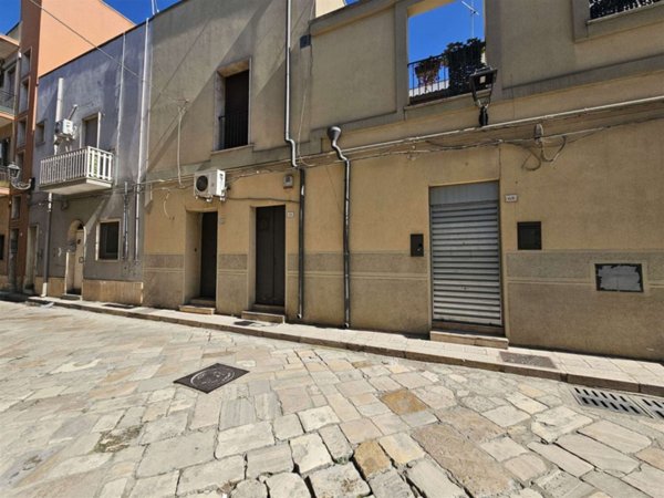 negozio in vendita a Latiano