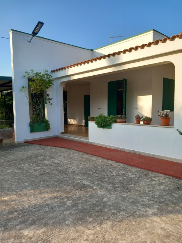 casa indipendente in vendita a Latiano