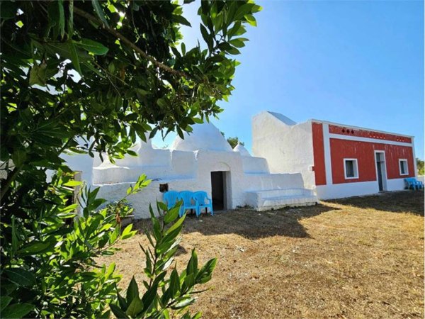 casa indipendente in vendita a Latiano