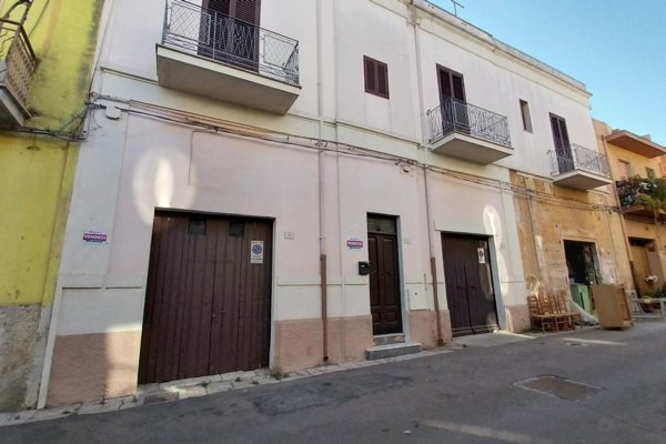 casa indipendente in vendita a Latiano