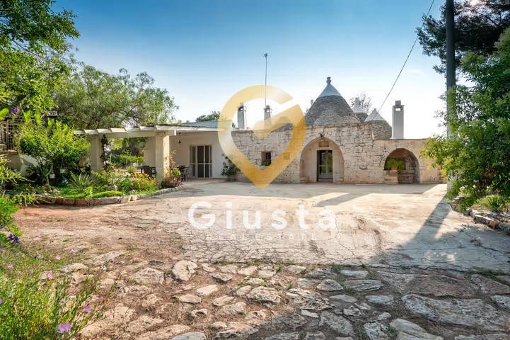 casa indipendente in vendita a Latiano