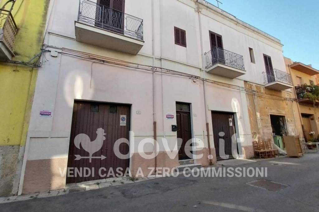 casa indipendente in vendita a Latiano