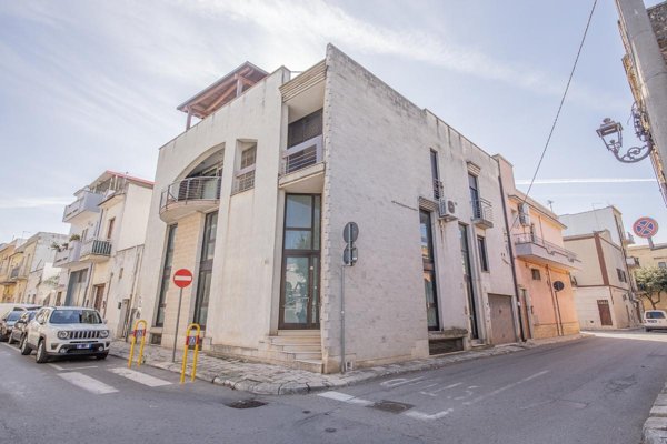 casa indipendente in vendita a Latiano