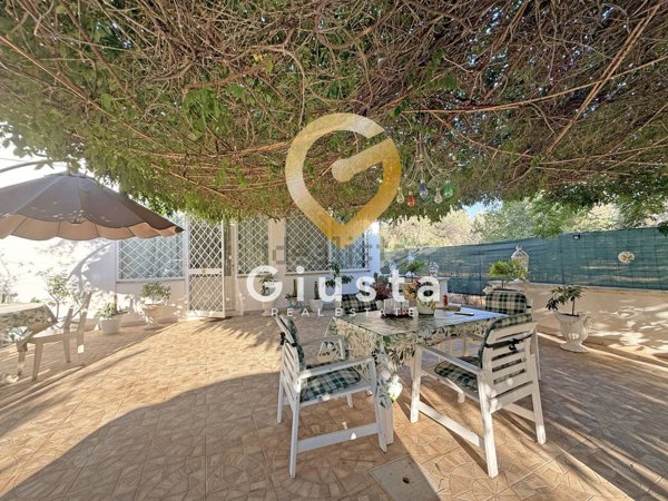 casa indipendente in vendita a Latiano