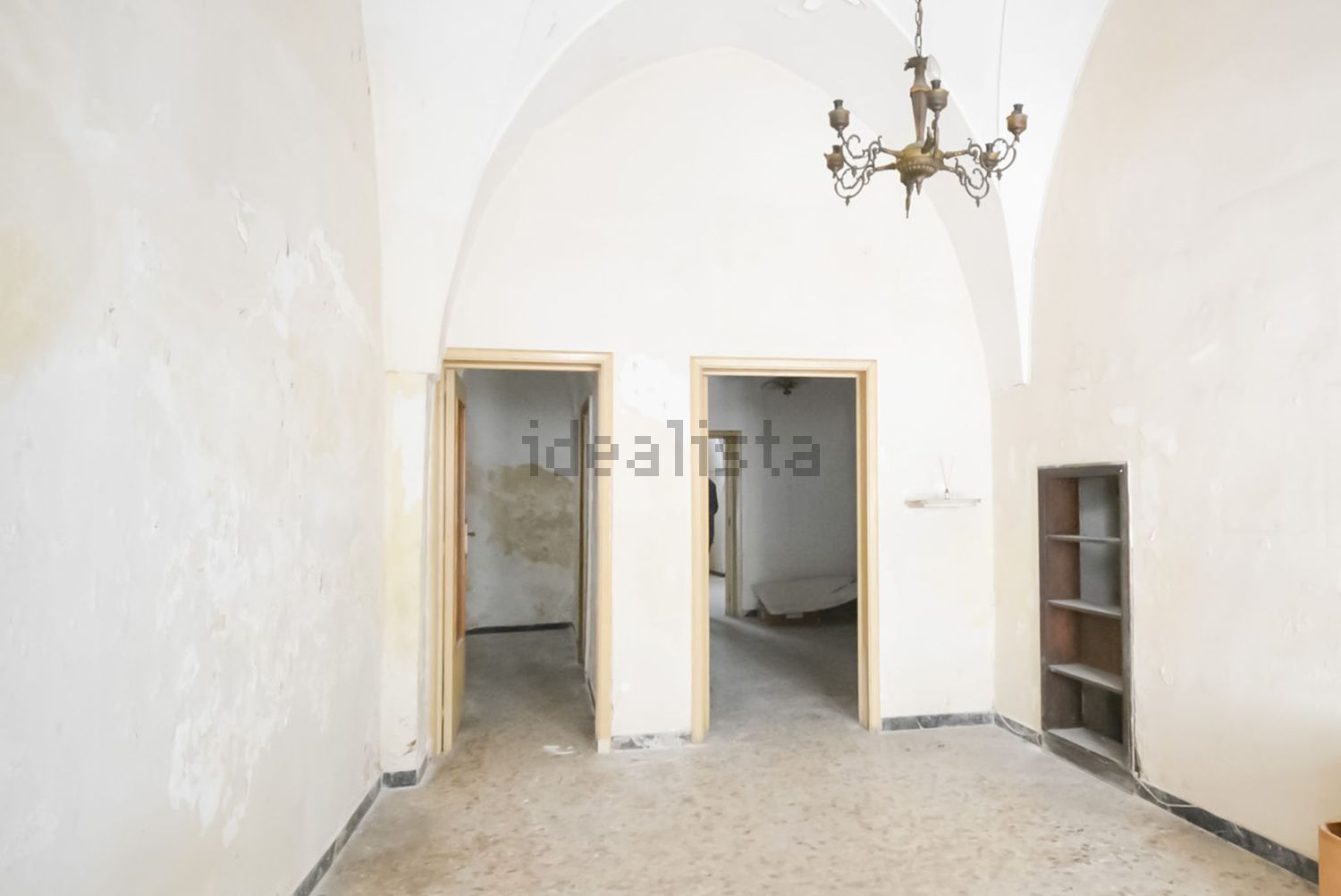 pentavano in vendita a Latiano