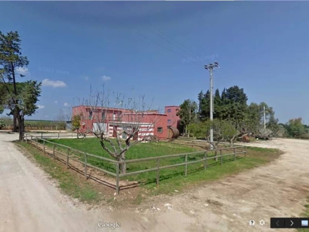 casa indipendente in vendita a Latiano