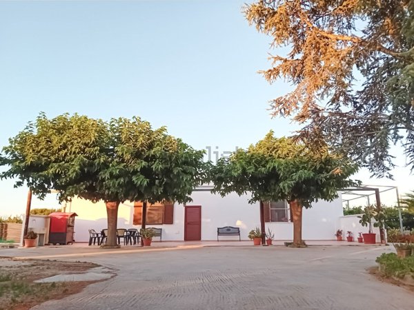 casa indipendente in vendita a Latiano