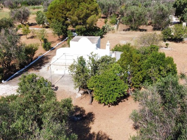 casa indipendente in vendita a Latiano