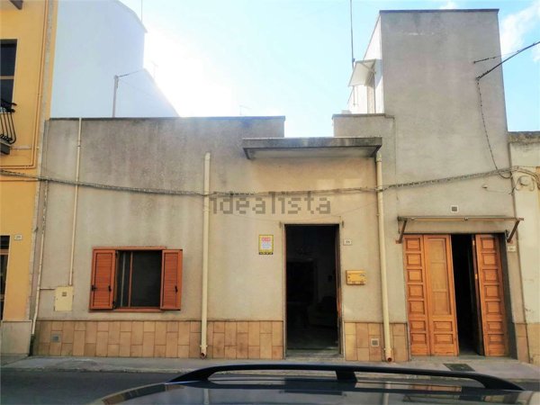 casa indipendente in vendita a Latiano