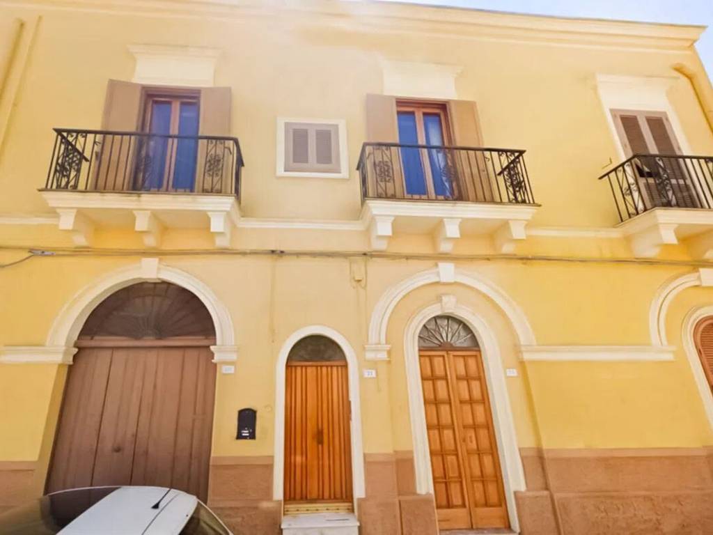 casa indipendente in vendita a Latiano