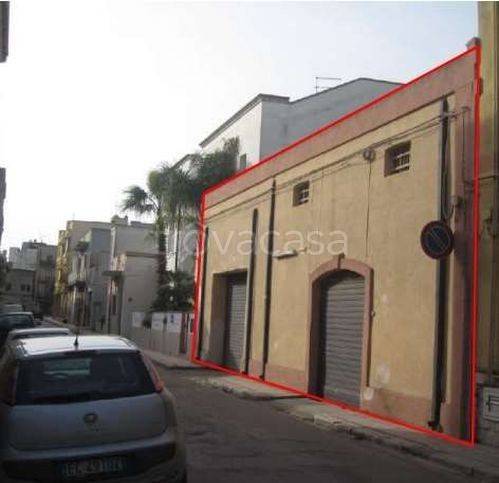 negozio in vendita a Latiano