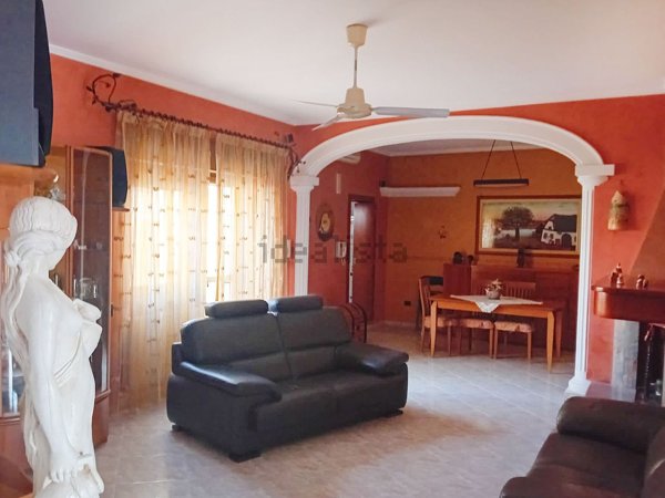 casa indipendente in vendita a Latiano