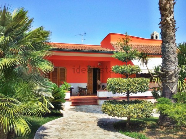 casa indipendente in vendita a Latiano