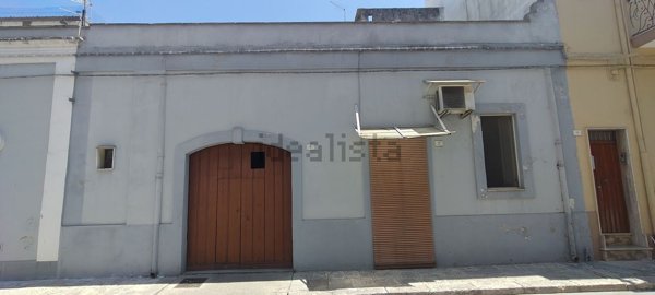 casa indipendente in vendita a Latiano