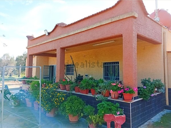 casa indipendente in vendita a Latiano